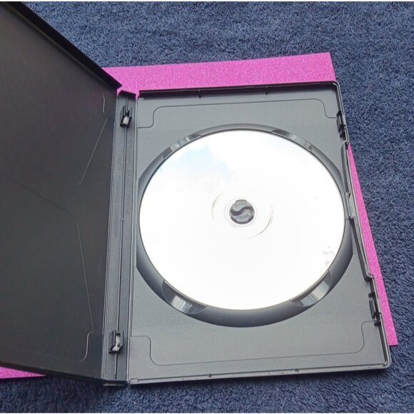 Stephen Kings IT 1990 Version Horror DVD Snap Case. John Ritter. Tommy Lee Wal. - Picture 4 of 4